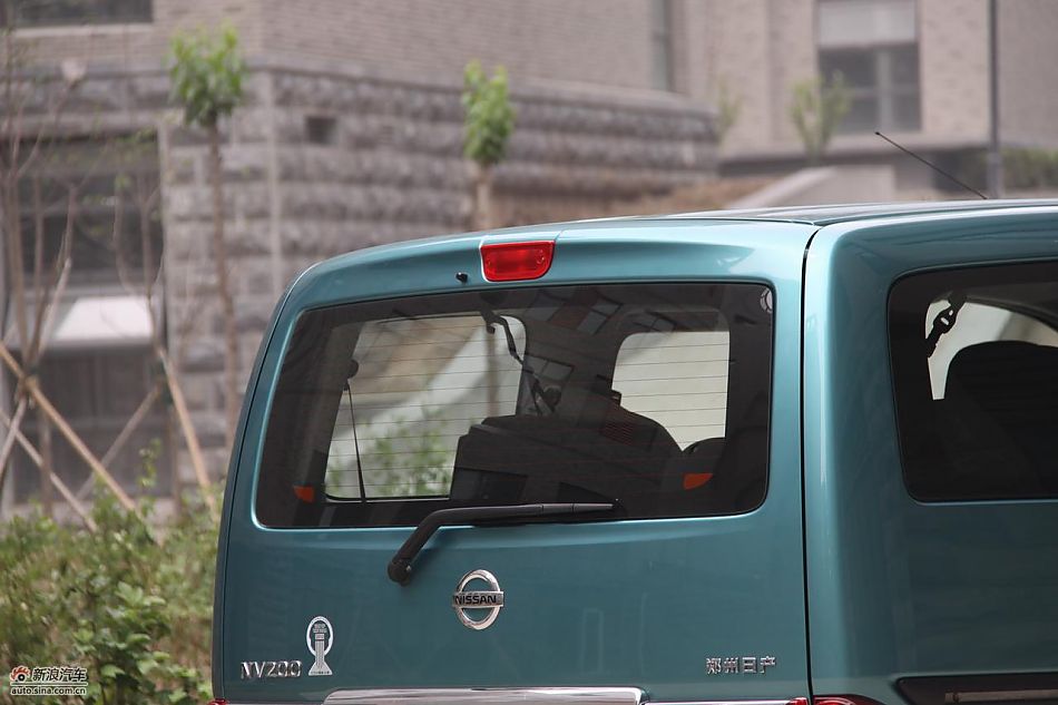NV200