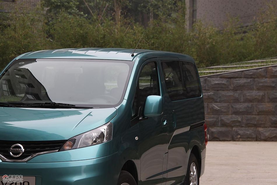 NV200