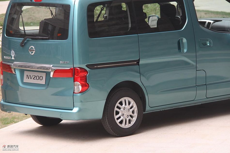 NV200