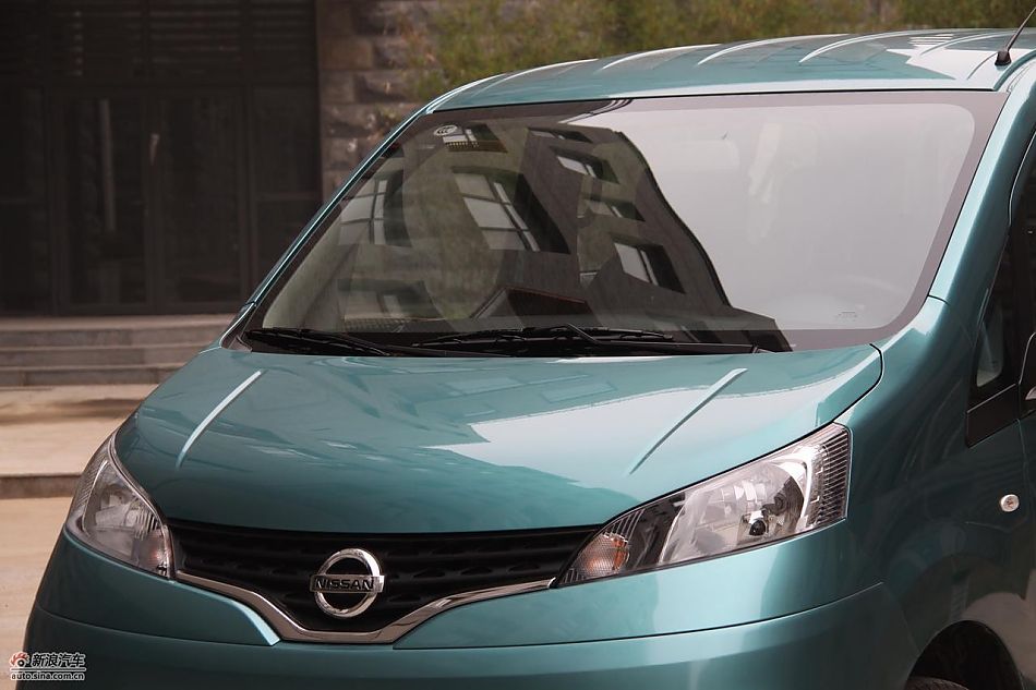 NV200