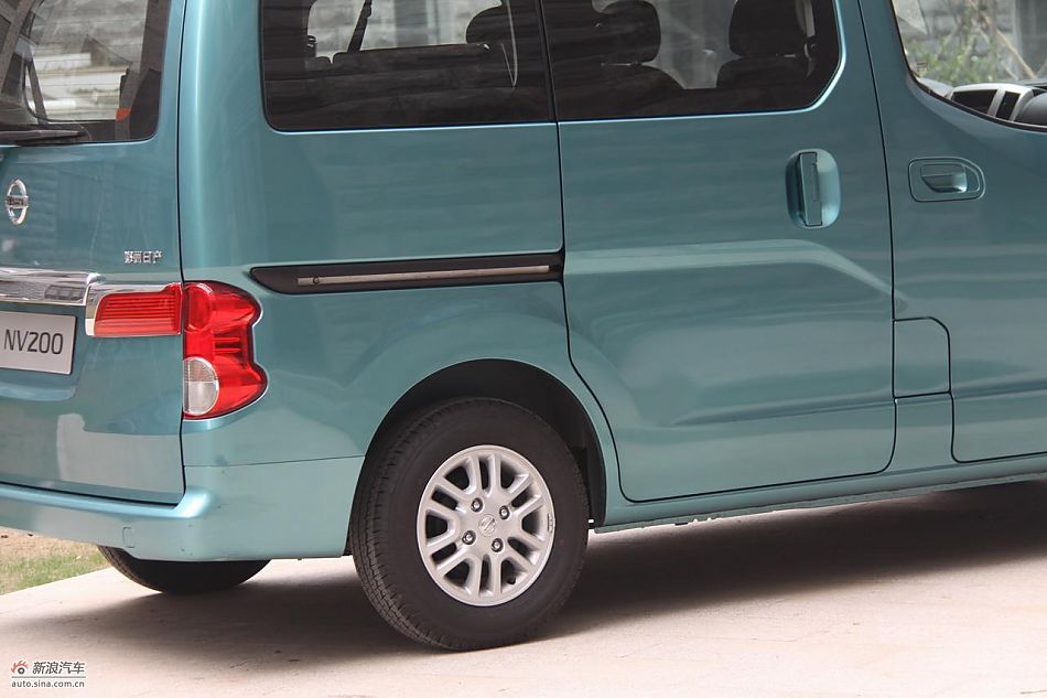 NV200