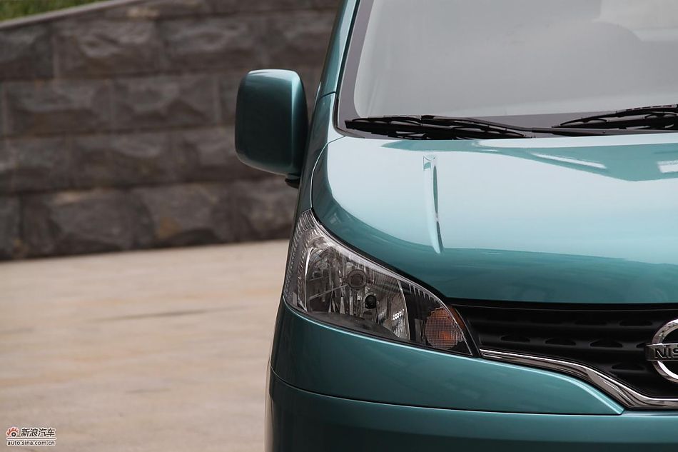 NV200