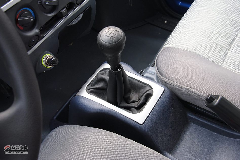 2011̩V10