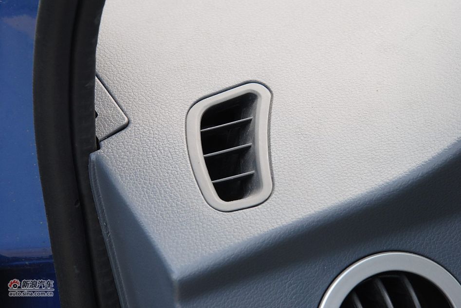 2011̩V10