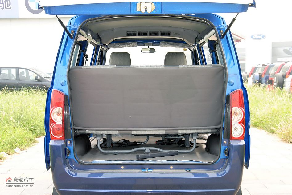 2011̩V10