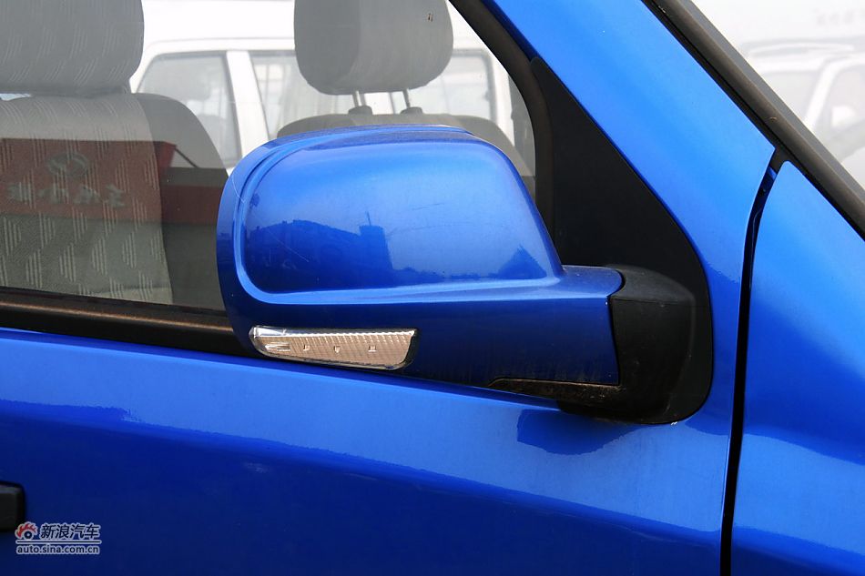 2011̩V10