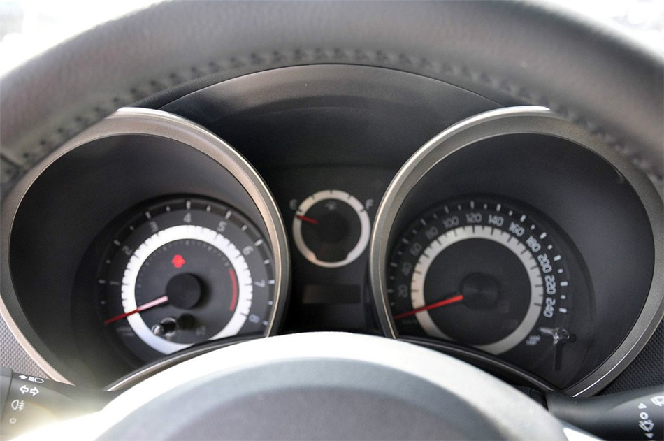 2011·2.5LԶ׼