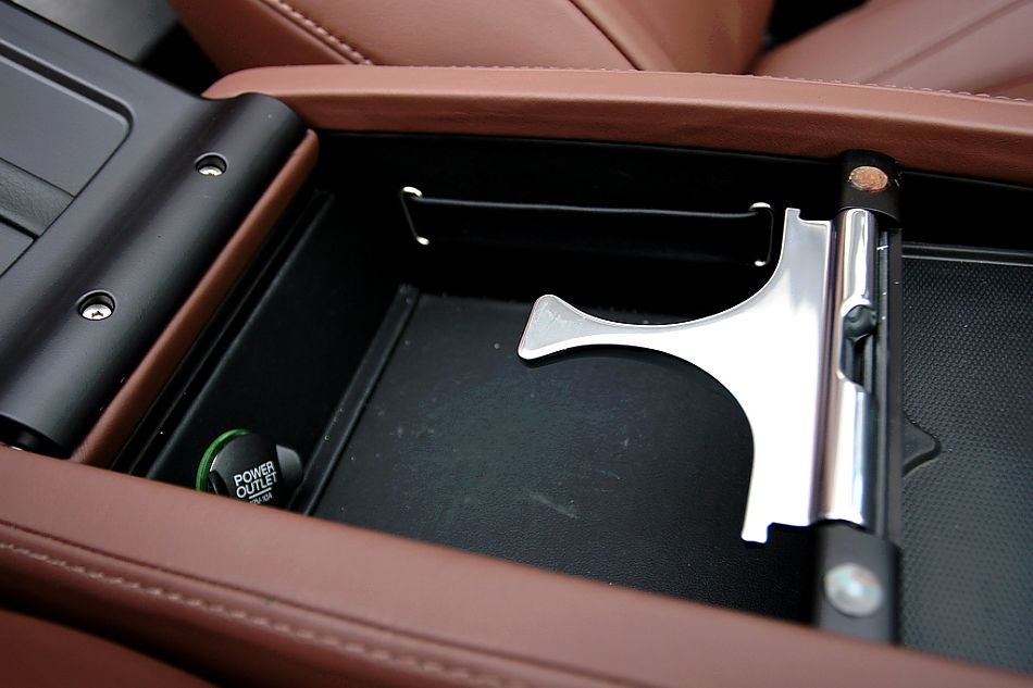 V8 Vantage RoadsterͼƬ