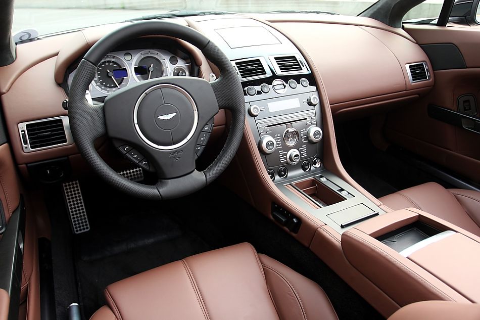 V8 Vantage RoadsterͼƬ