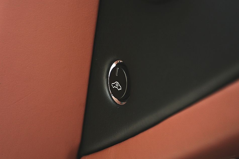 V8 Vantage RoadsterͼƬ