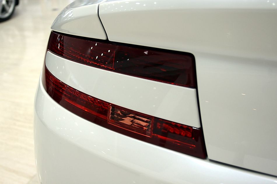 V8 VantageͼƬ