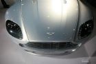 ˹-V8 Vantage
