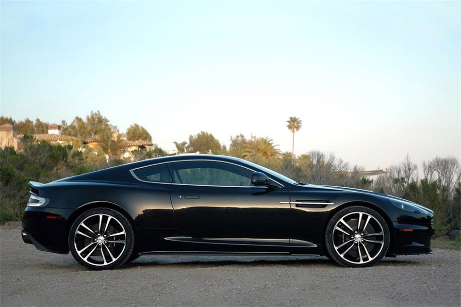 ˹DBS 2010 Carbon Black 