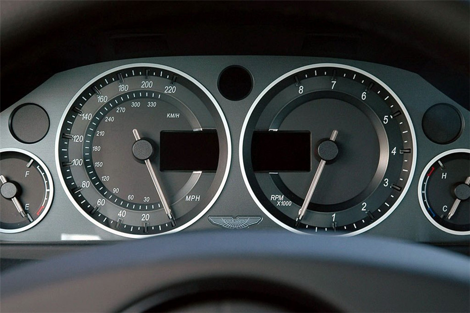 ˹DBS 2010 Carbon Black 