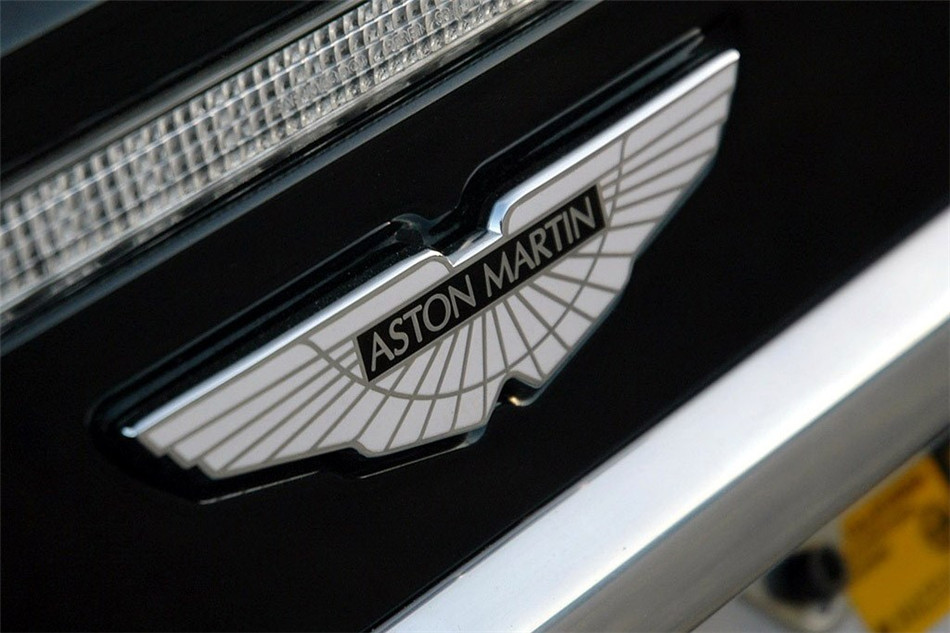 ˹DBS 2010 Carbon Black 