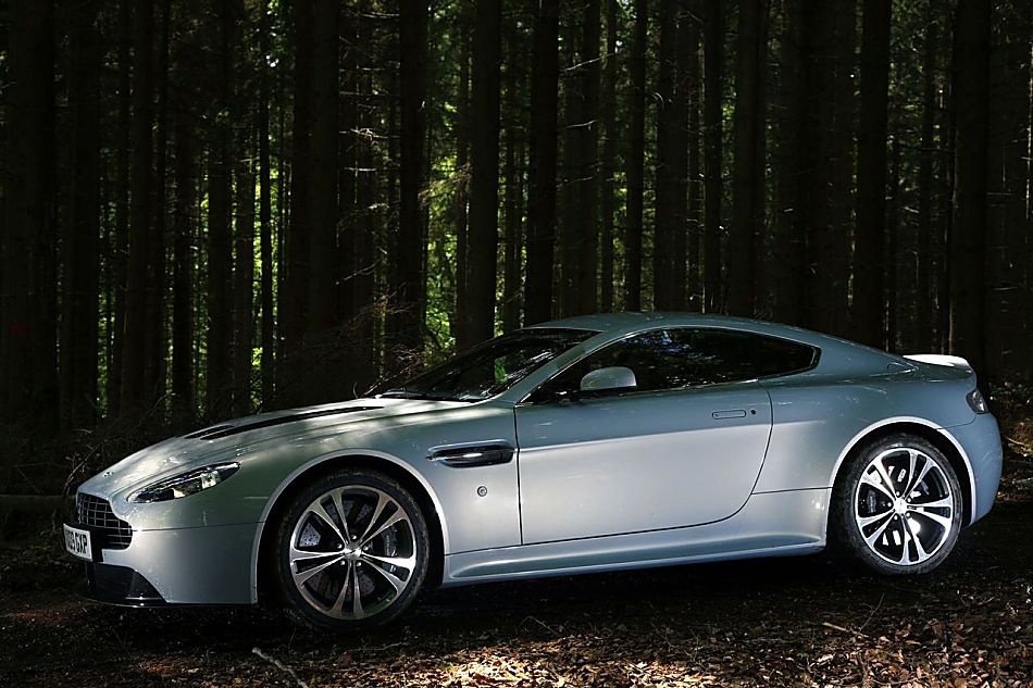 V12 Vantageͼ