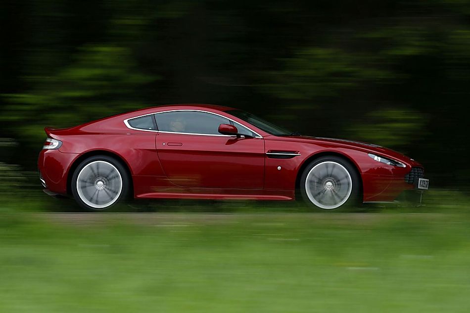 V12 Vantageͼ