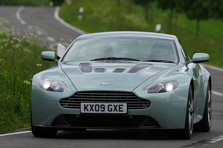 V12 Vantageͼ