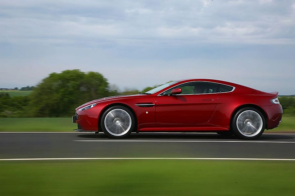 V12 Vantageͼ
