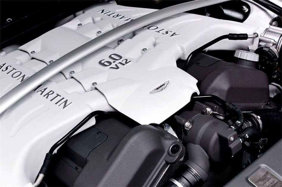 V12 Vantage 2012 6.0L MT Roadster