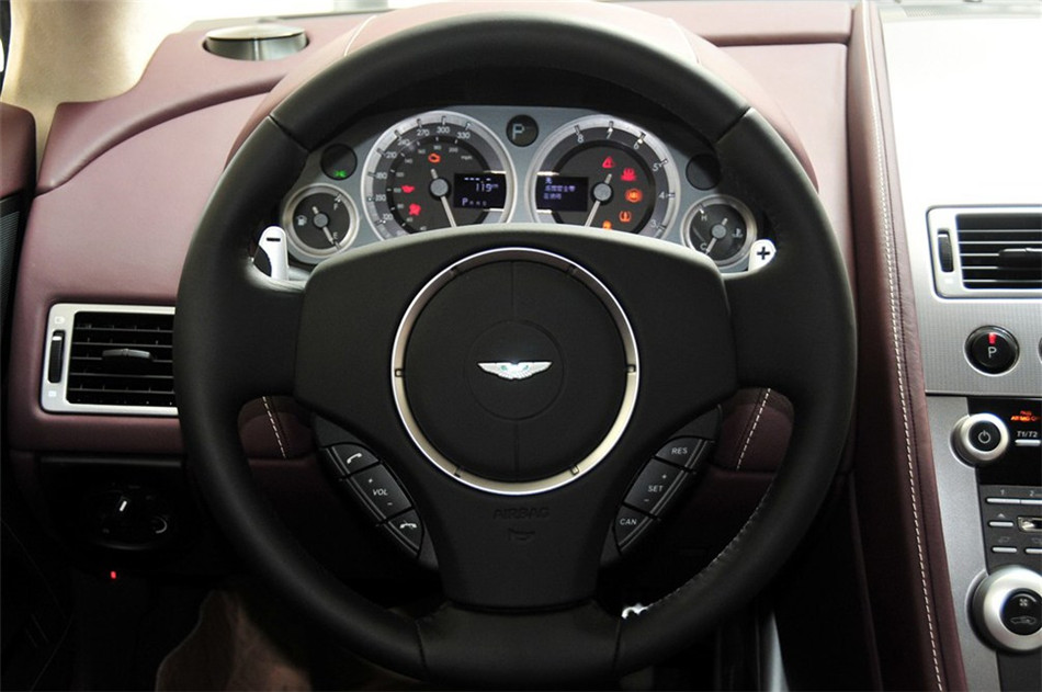 ˹· 2010 6.0L AT  