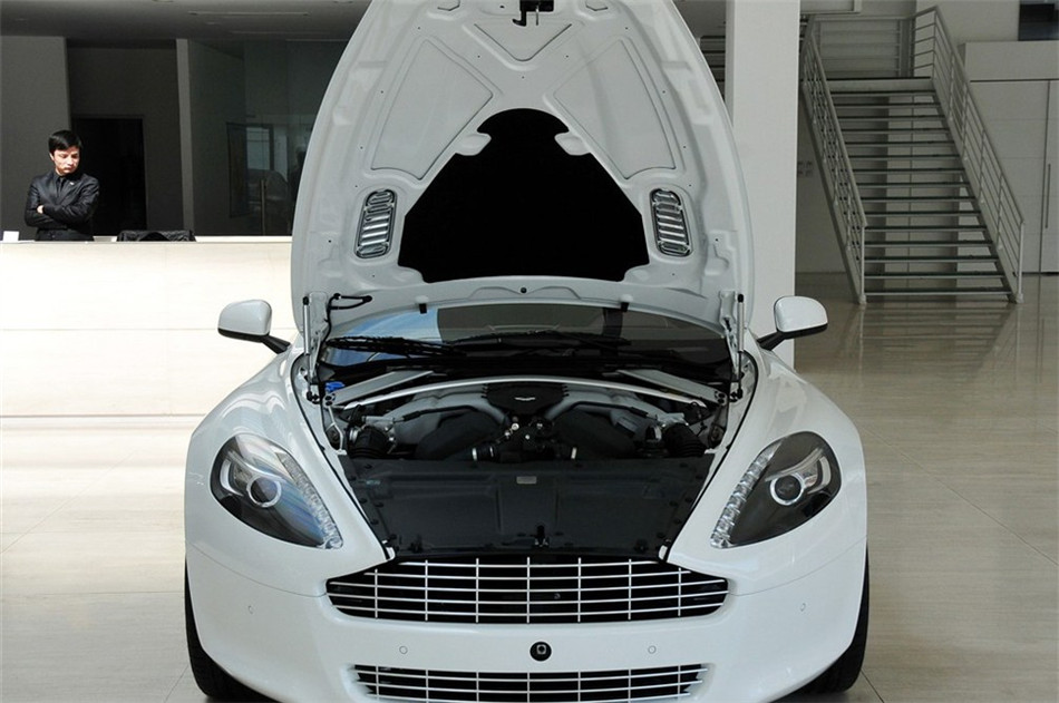 ˹· 2010 6.0L AT  
