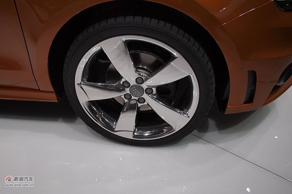 µA1 1.4T
