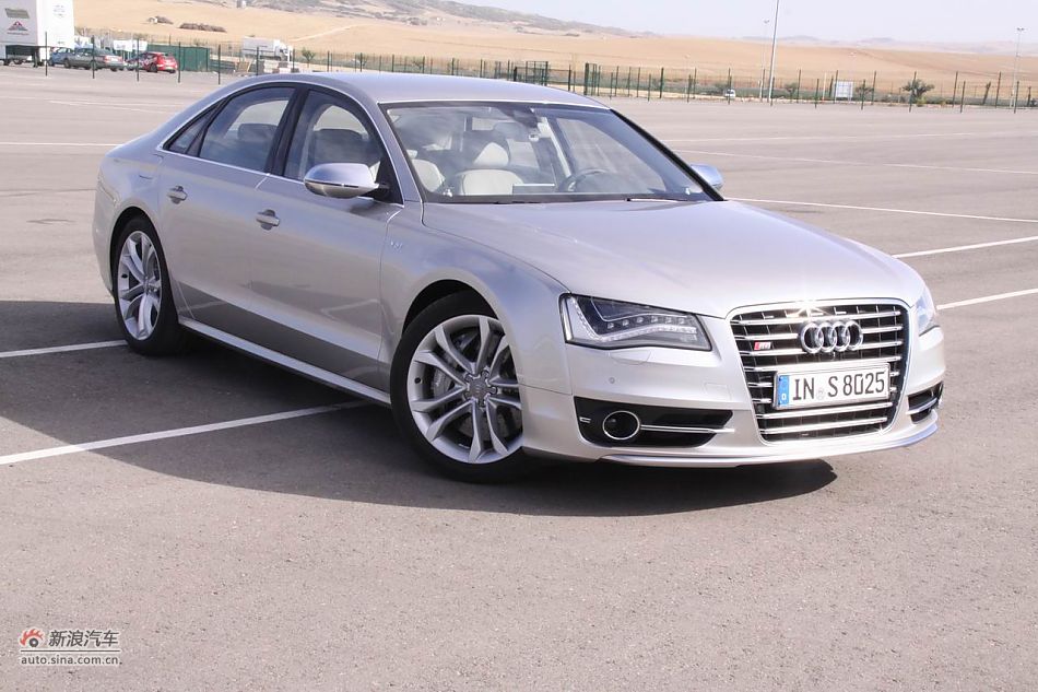 2012µS8