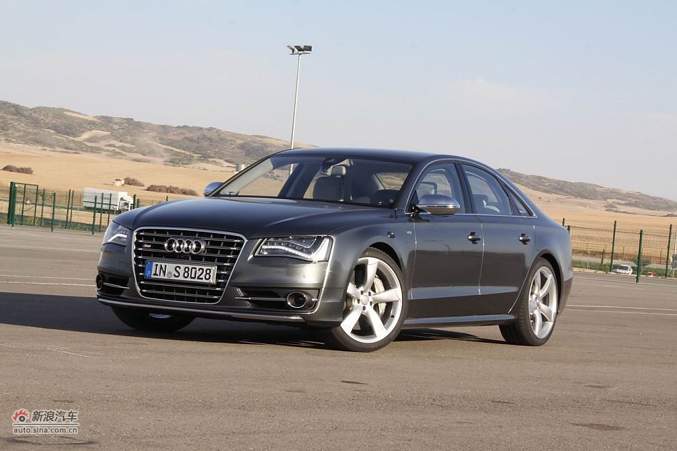 2012µS8