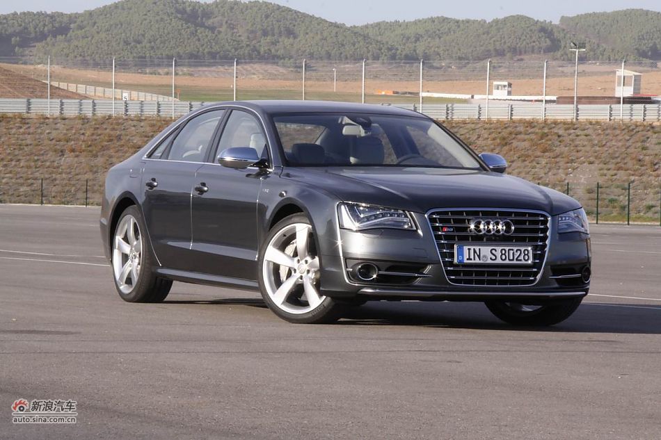 2012µS8