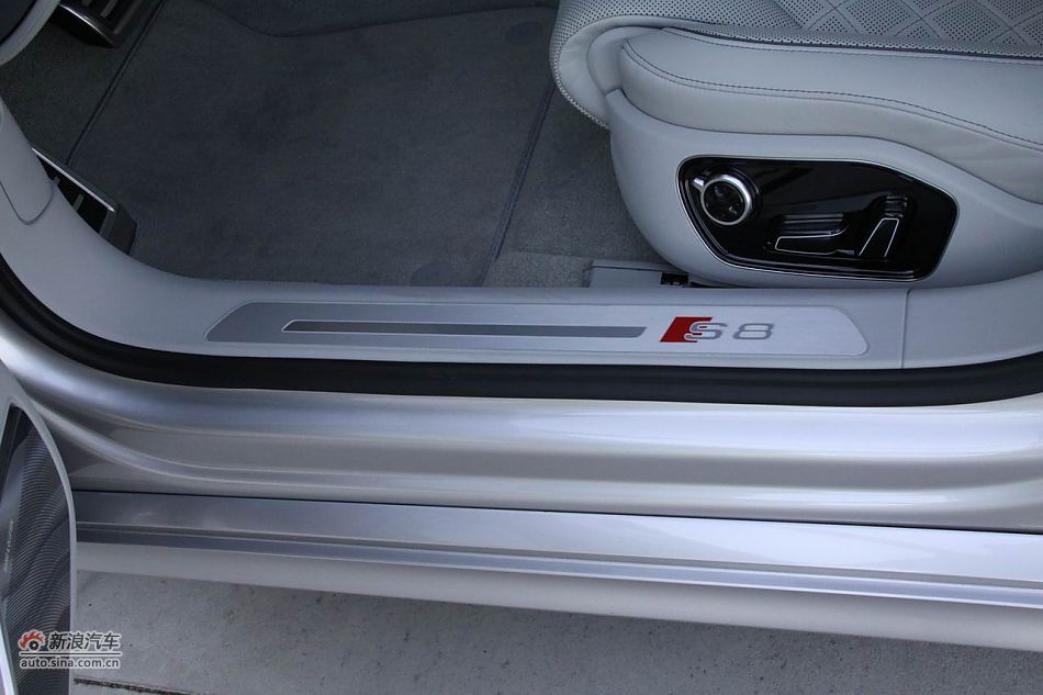 2012µS8ι