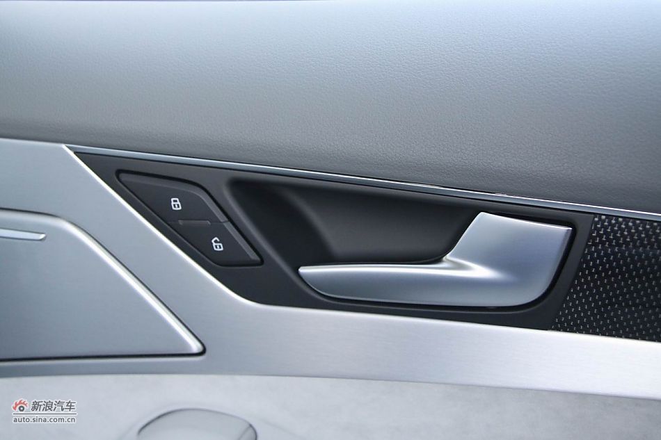 2012µS8ι