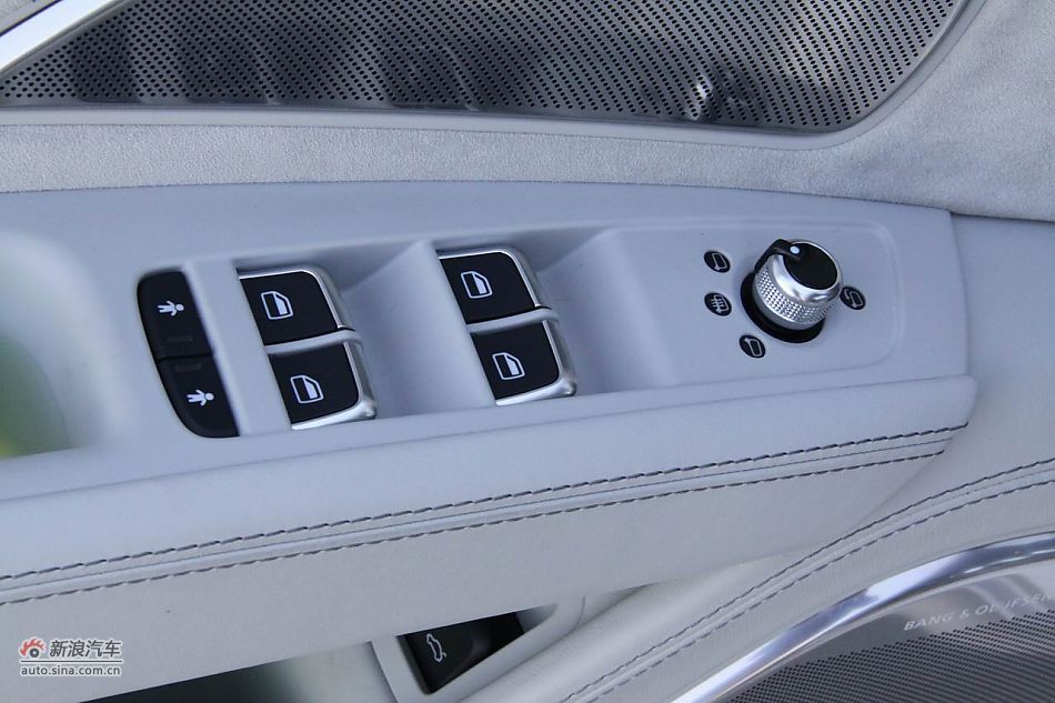 2012µS8ι