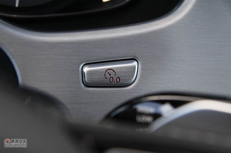 2012µS8ι