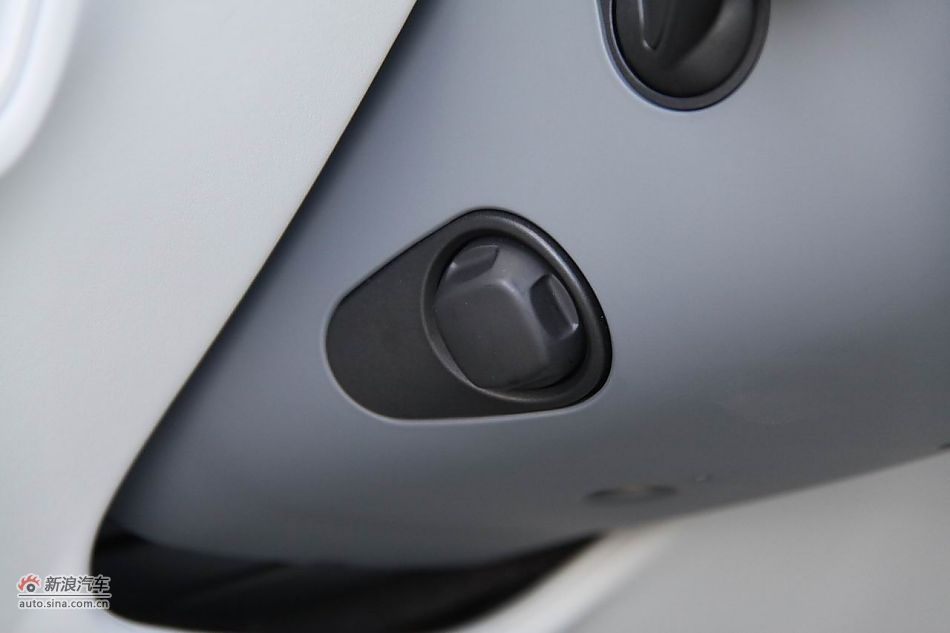 2012µS8ι