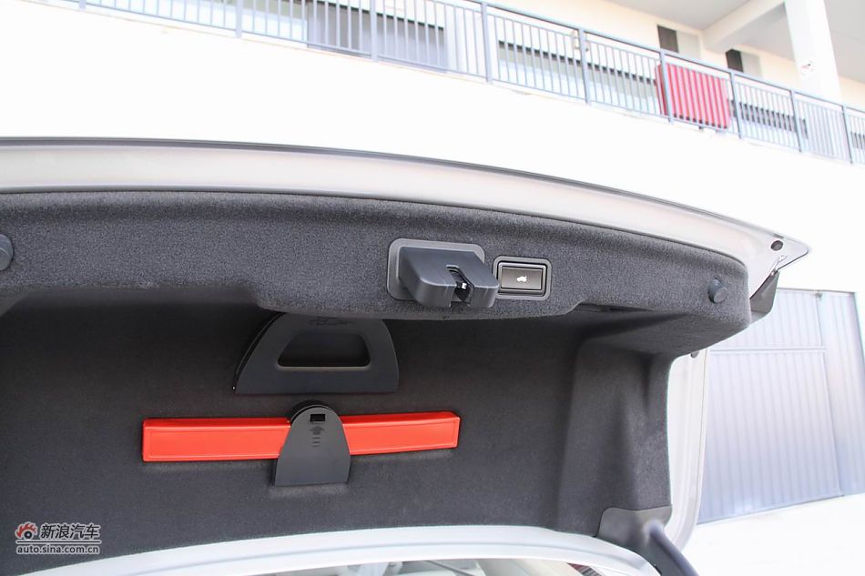 2012µS8οռ
