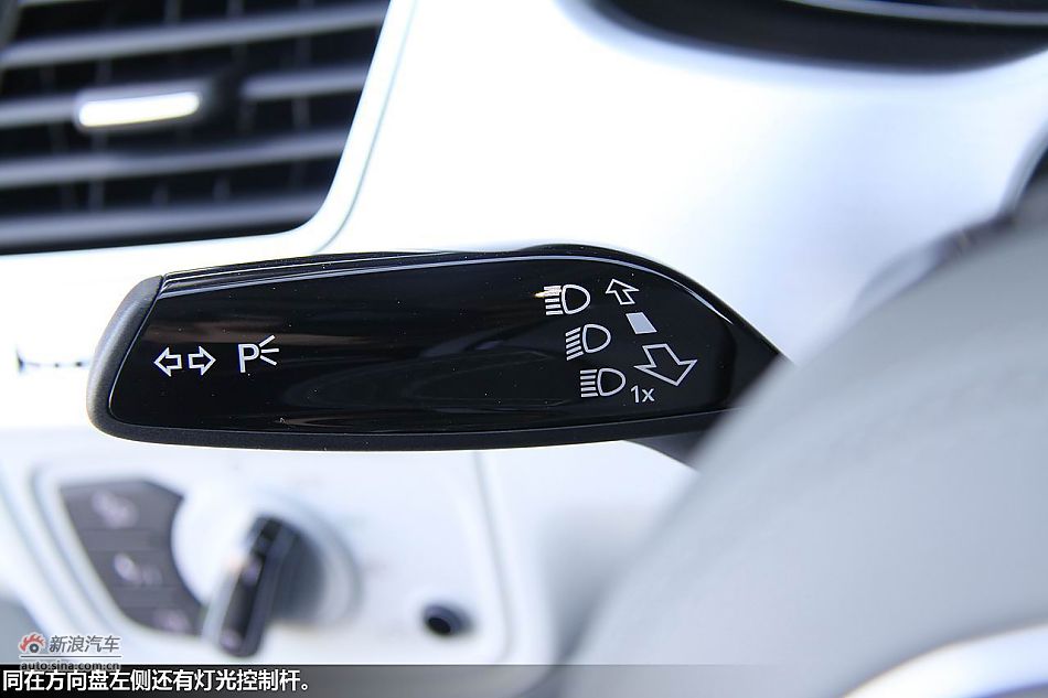 2012µS8