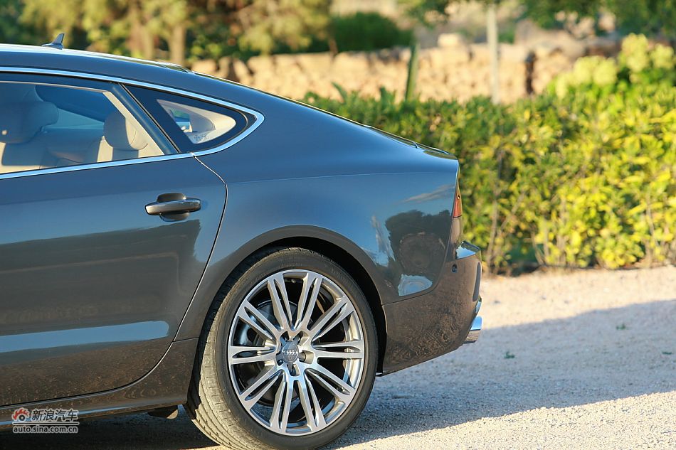 µA7 Sportback