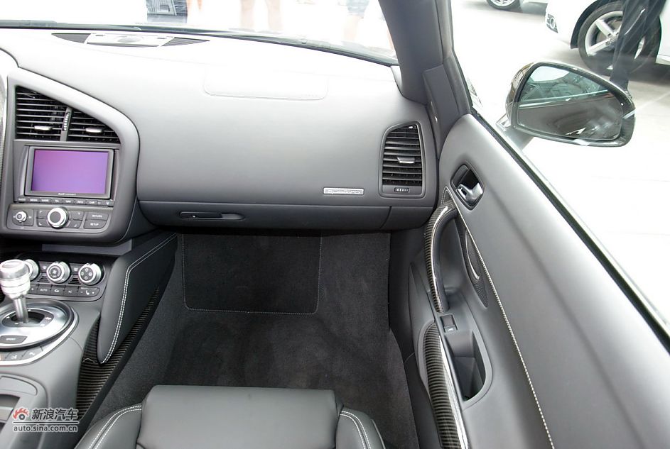 2011µR8 Spyder
