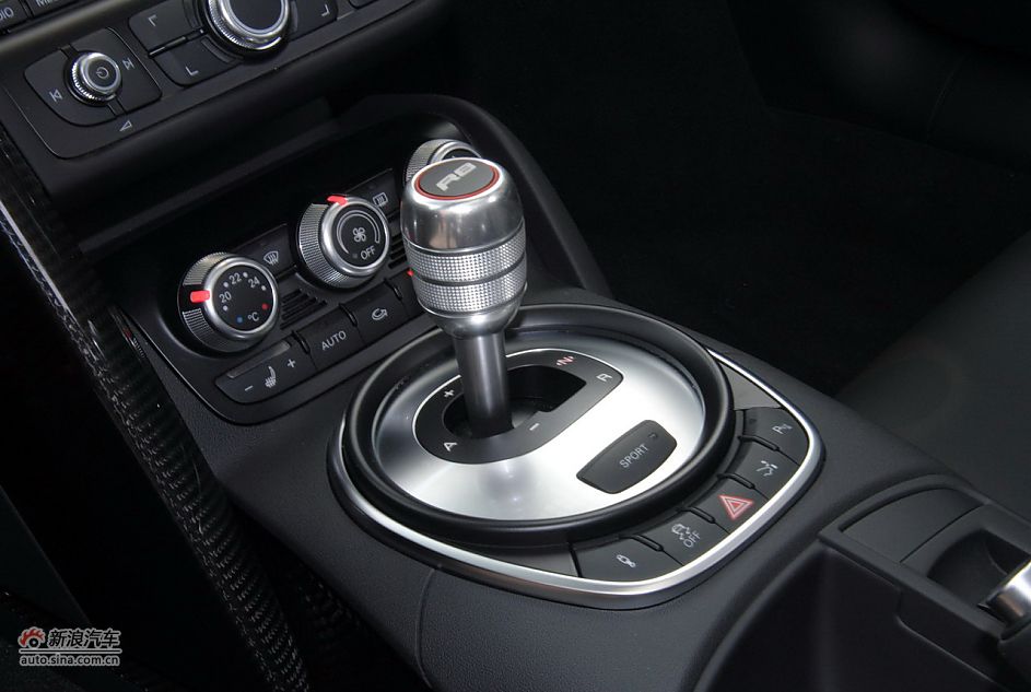2011µR8 Spyder