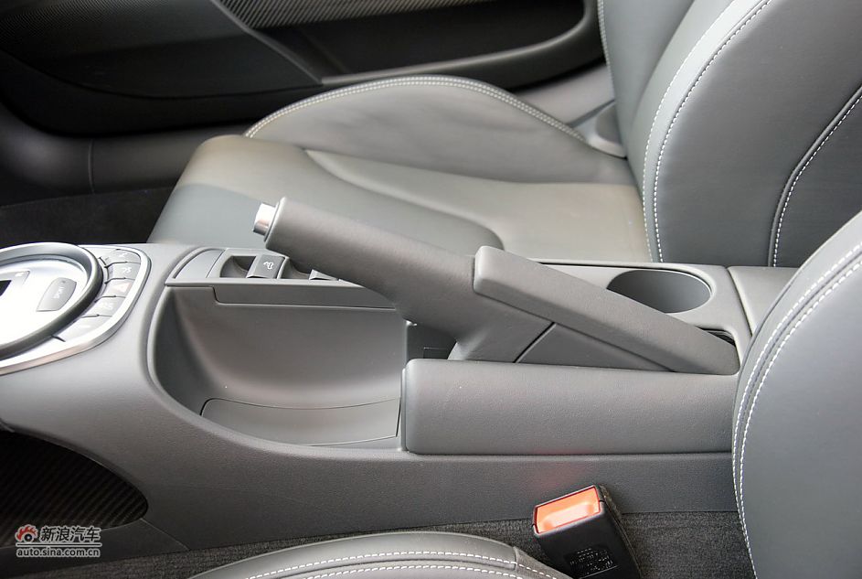 2011µR8 Spyder