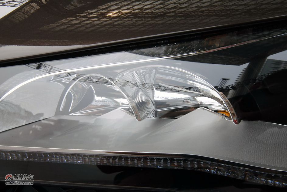 2011µR8 Spyder