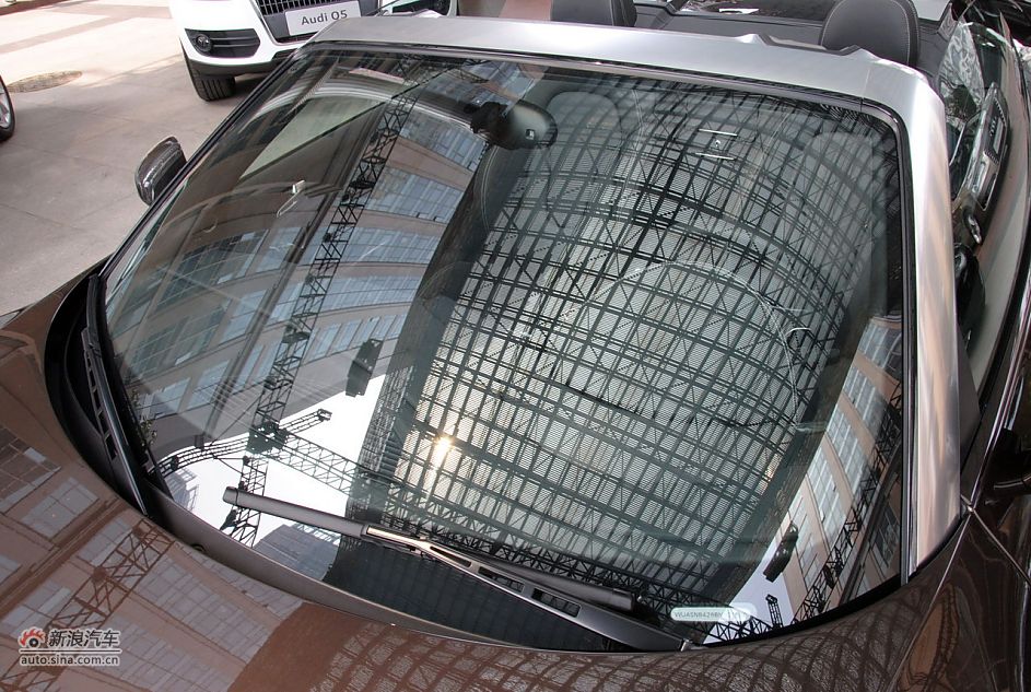 2011µR8 Spyder