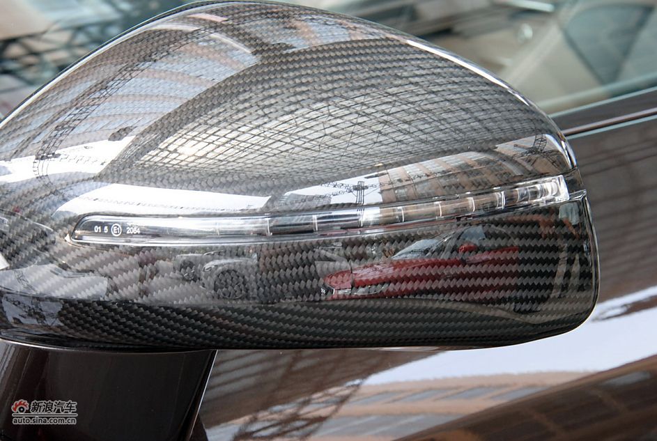 2011µR8 Spyder