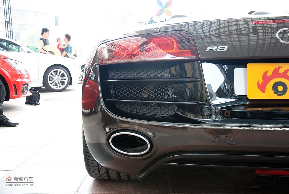 2011µR8 Spyder