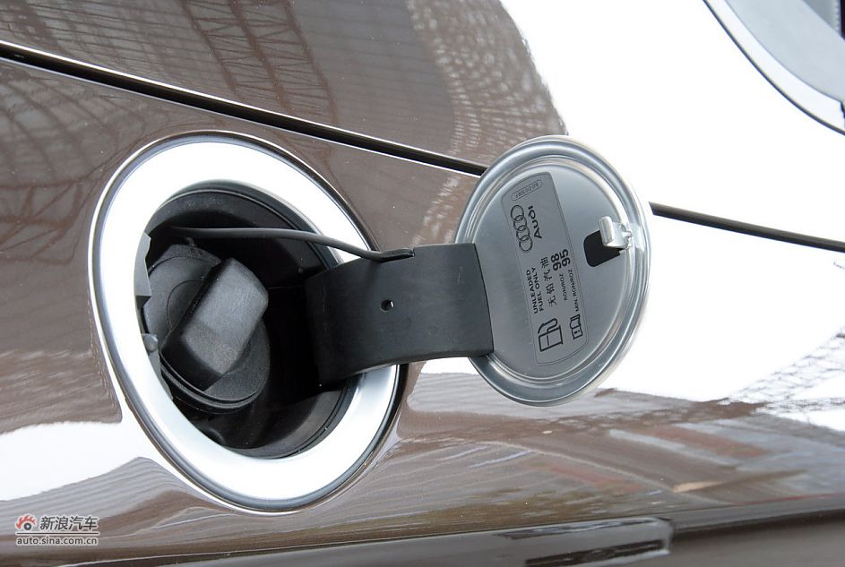 2011µR8 Spyder