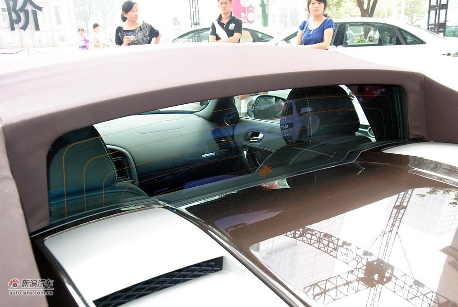 2011µR8 Spyder