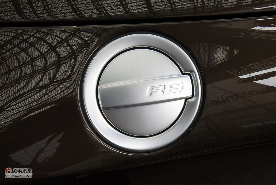 2011µR8 Spyder