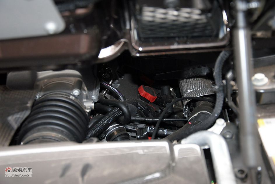 2011µR8 Spyder