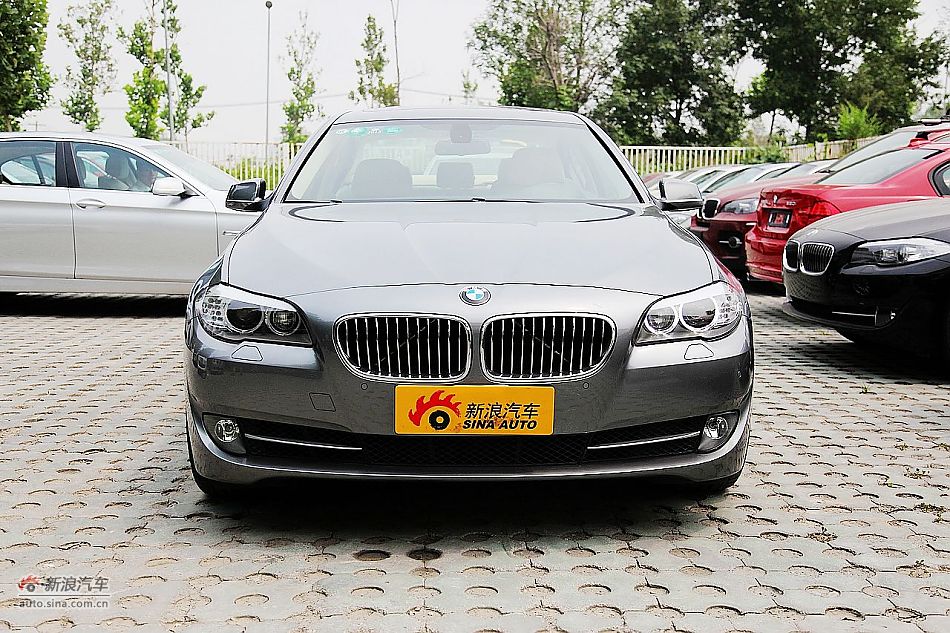 ڱ535i˶